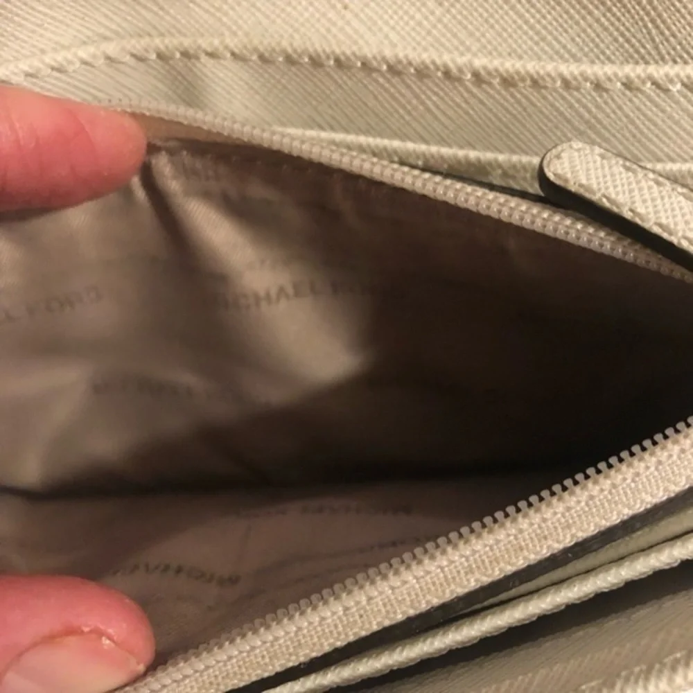 Michael kors white gold tone signature mk wallet